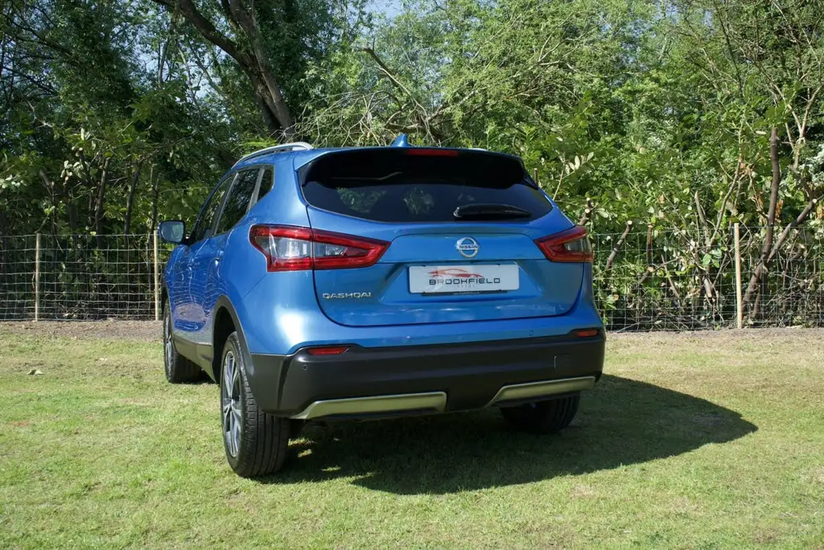 2018-nissan-qashqai-12-dig-t-n-connecta-big-14