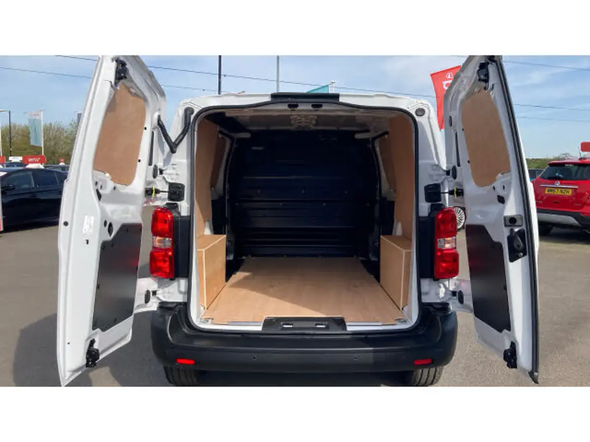 2023-vauxhall-vivaro-15td-2900-l1h1-prime-big-3