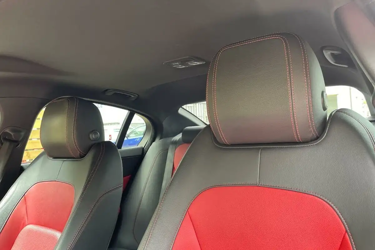 2018-jaguar-xe-20i-r-sport-200ps-1999cc-big-27