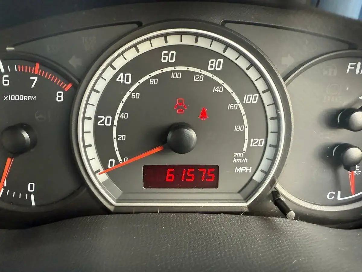 2008-suzuki-swift-13-gl-5d-big-30
