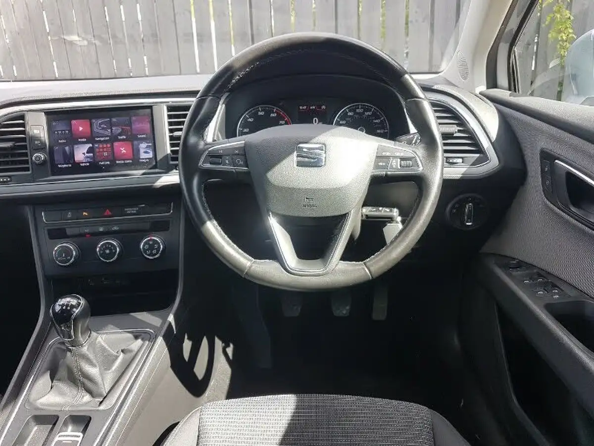 2020-seat-leon-15-tsi-evo-se-dynamic-hatchback-big-6