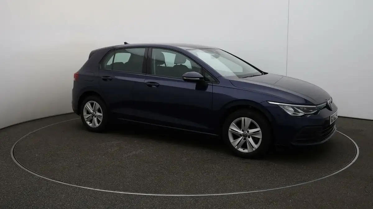 2022-volkswagen-golf-15-tsi-life-130ps-hatchback-big-37
