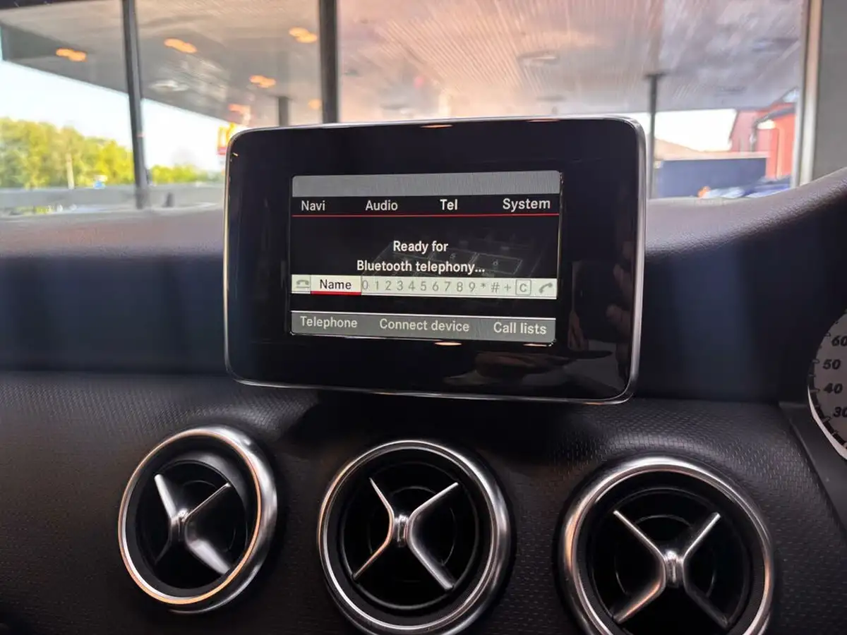 2015-mercedes-benz-a-class-15-cdi-a180-sport-109ps-7g-dct-big-41