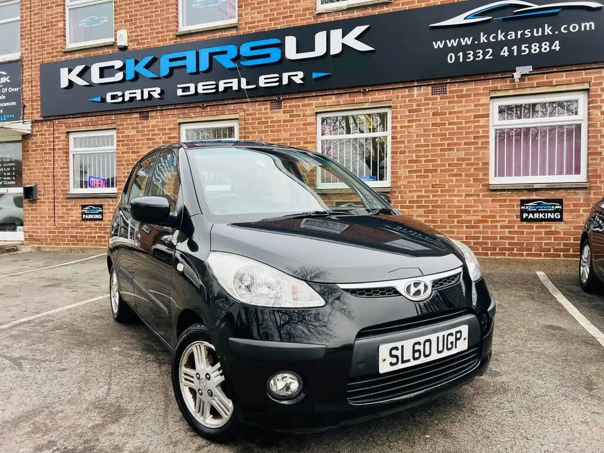 2010-hyundai-i10-12-comfort-76bhp-big-74