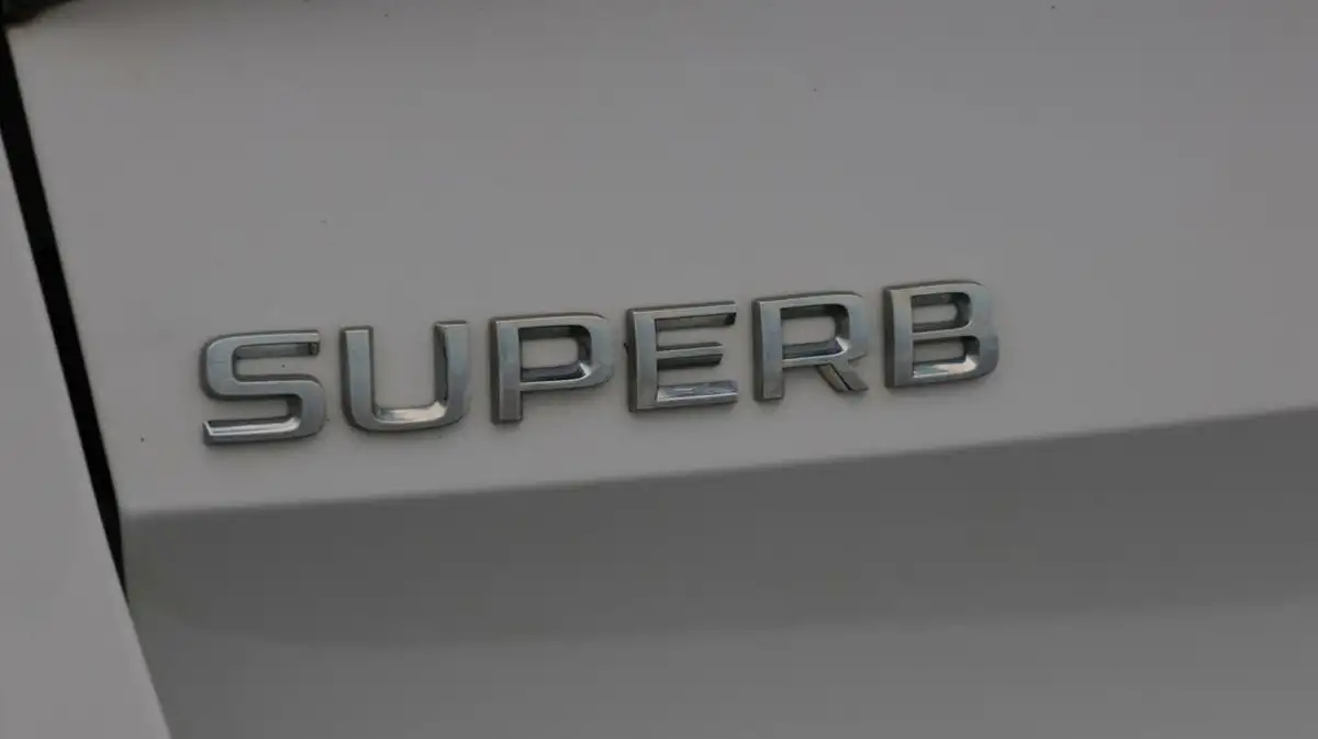 2020-skoda-superb-15-tsi-se-l-estate-big-21