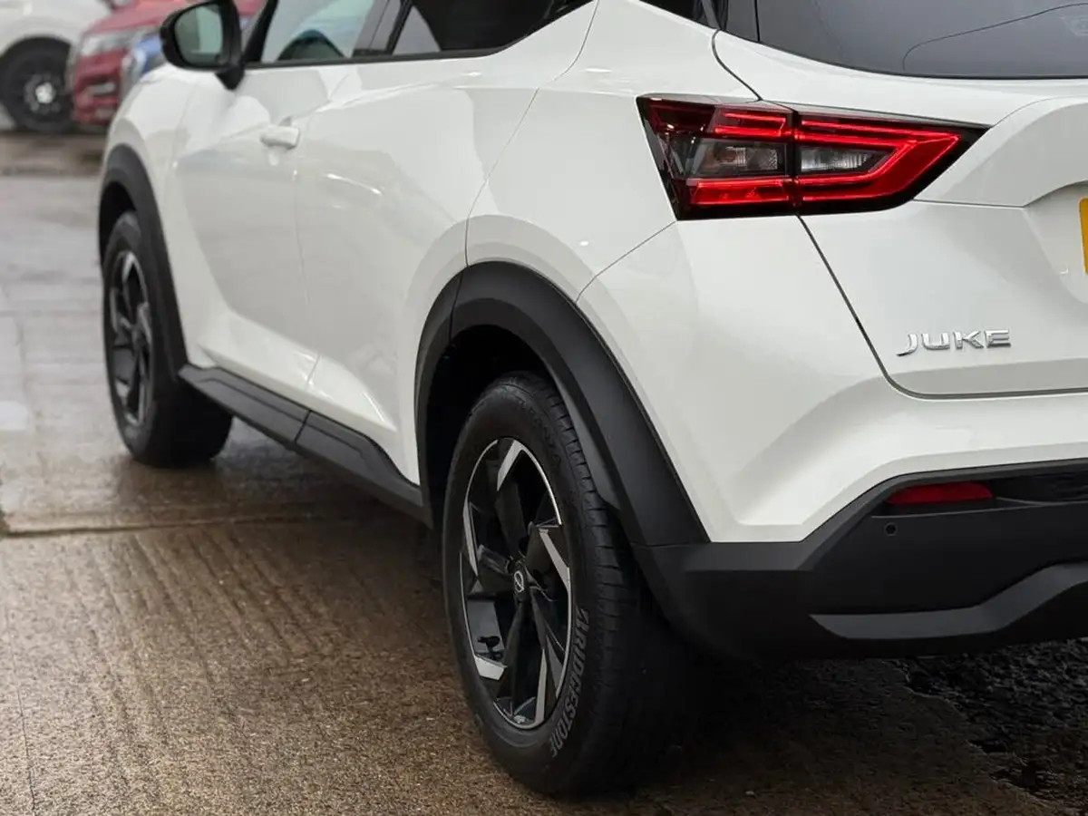 2024-nissan-juke-10-dig-t-n-connecta-big-25