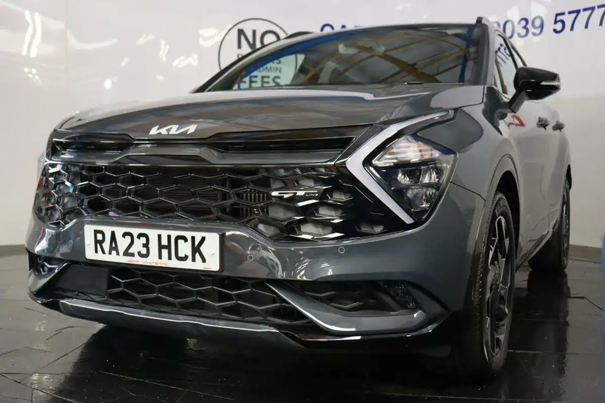 2023-kia-sportage-16-t-gdi-gt-line-261bhp-awd-phev-auto-big-11