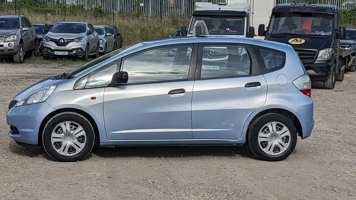 2010-honda-jazz-12-s-big-3