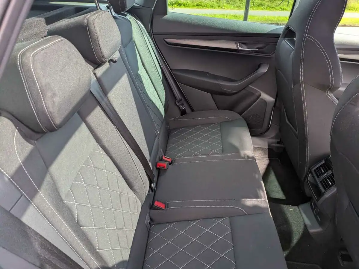 2023-skoda-karoq-15-tsi-sportline-dsg-big-10