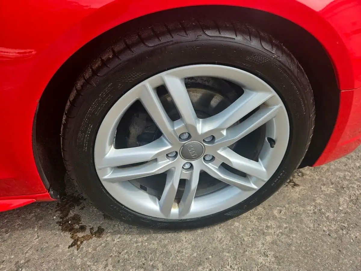 2015-audi-a4-avant-20-tdi-s-line-nav-190ps-multitronic-big-5