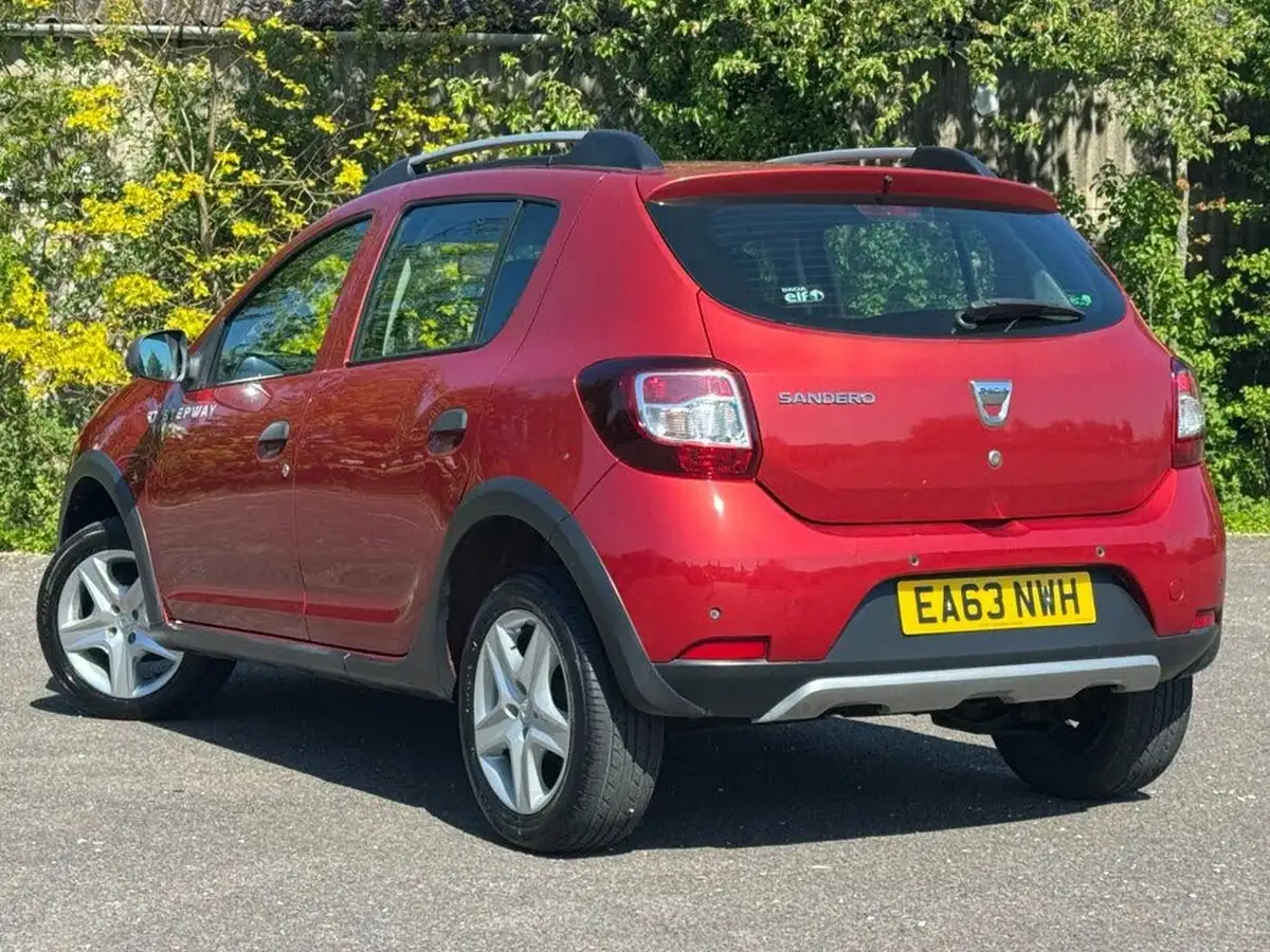 2013-dacia-sandero-stepway-09-laureate-big-1