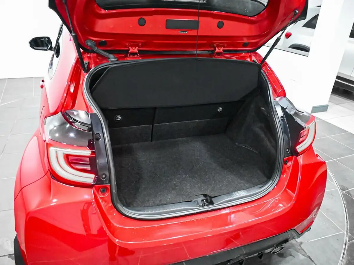 2022-toyota-yaris-16-gr-circuit-pack-big-23