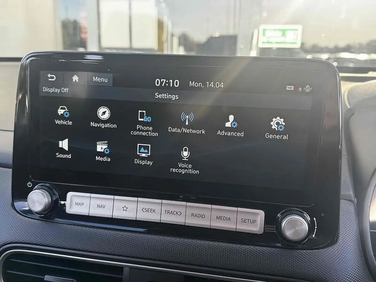 2021-hyundai-kona-e-premium-204ps-big-34