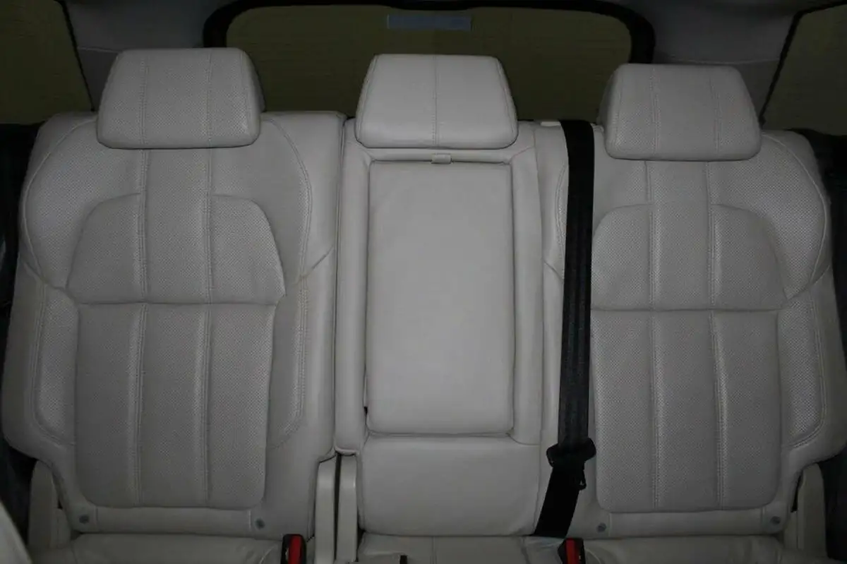2014-land-rover-range-rover-sport-30-sd-v6-hse-big-45