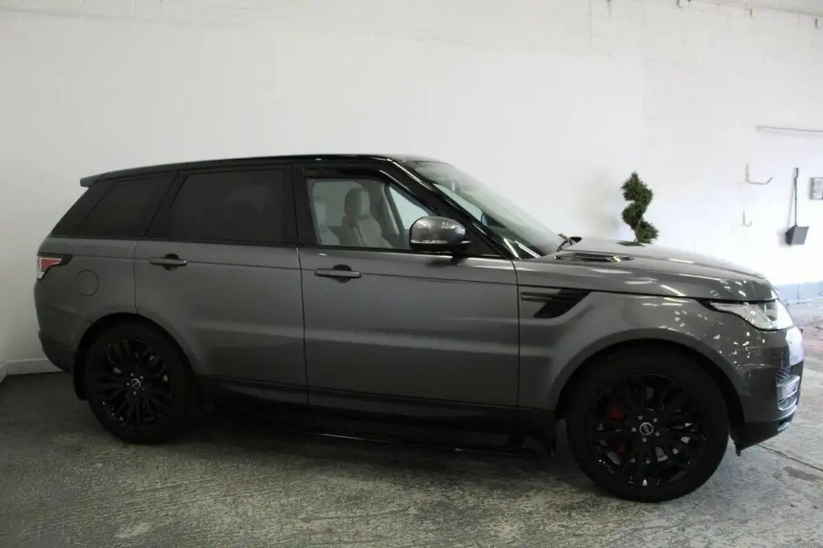 2014-land-rover-range-rover-sport-30-sd-v6-hse-big-2