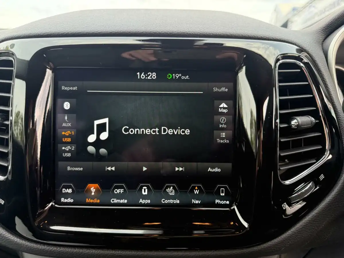 2020-jeep-compass-20multijet-ii-limited-168bhp-auto-big-32
