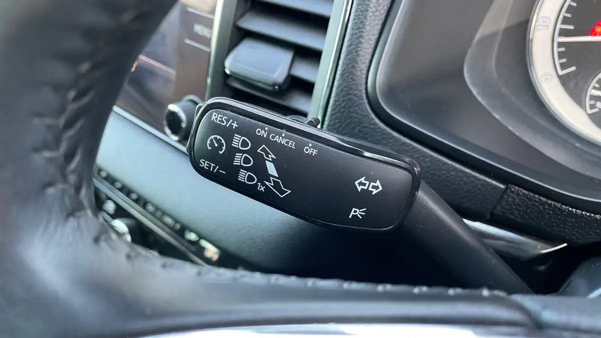 2021-skoda-karoq-15-tsi-se-l-big-29