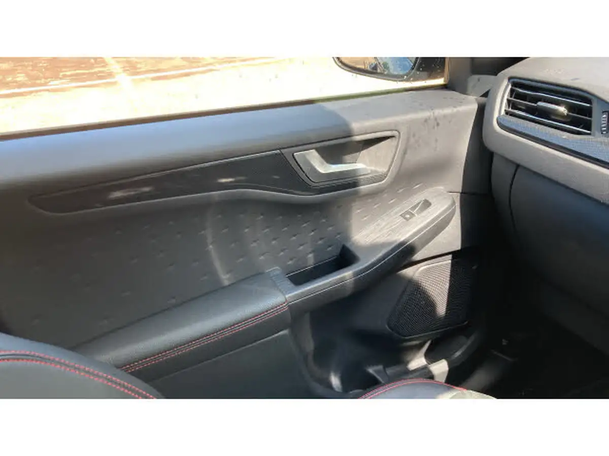 2021-ford-kuga-15-st-line-x-edition-big-21