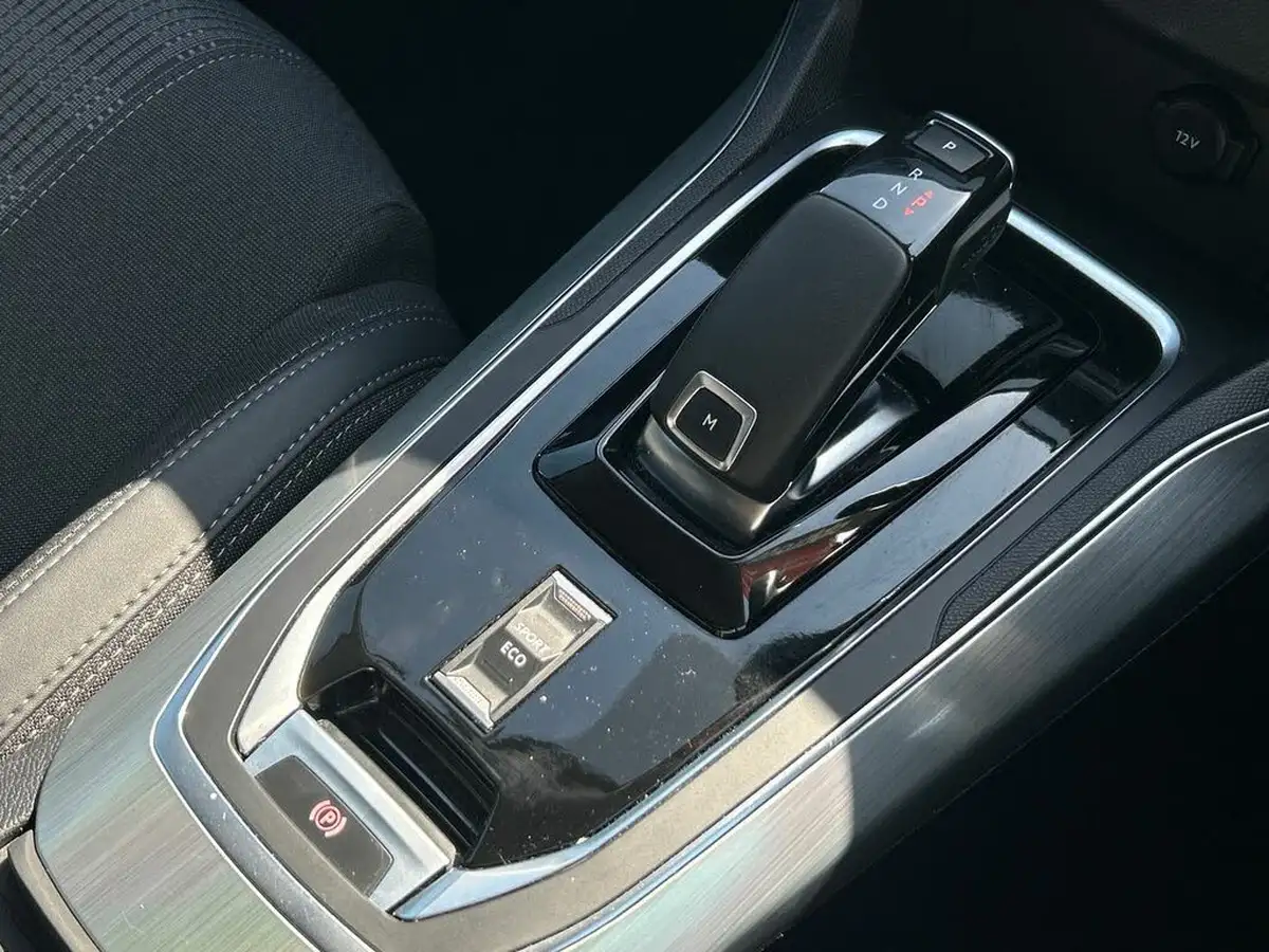 2021-peugeot-308-15-bluehdi-allure-digital-i-cockpit-eat8-big-27