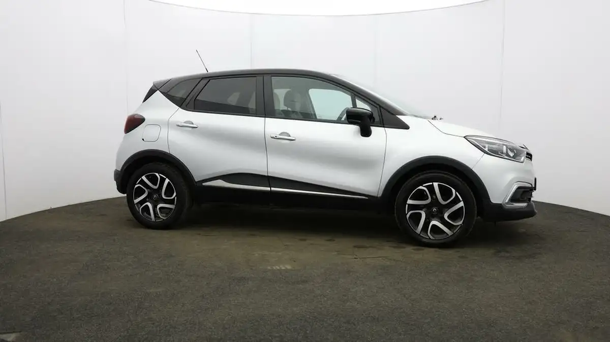 2020-renault-captur-09-tce-iconic-big-41