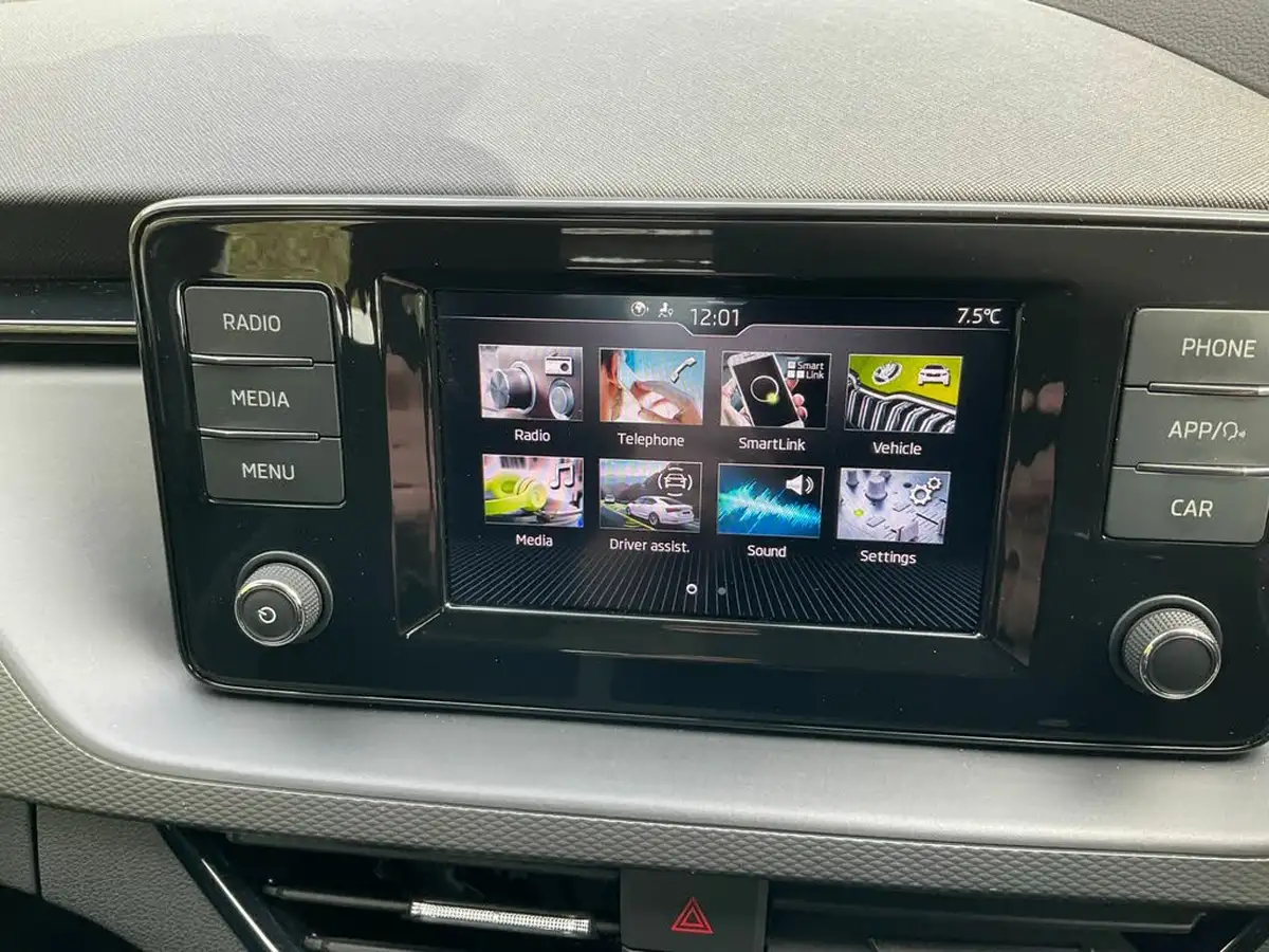 2023-skoda-scala-10-tsi-s-big-19