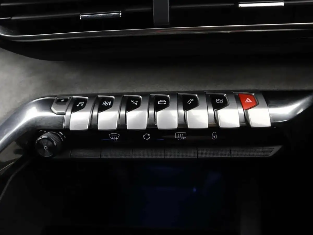 2022-peugeot-3008-suv-16-puretech-gt-premium-300bhp-4wd-hybrid4-e-eat8-big-19