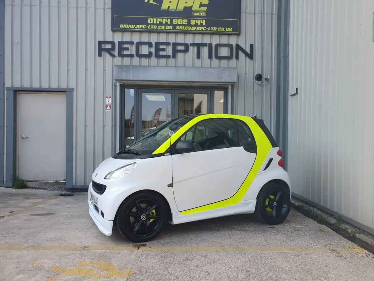 2011-smart-fortwo-10-pulse-71bhp-coupe-softouch-big-3