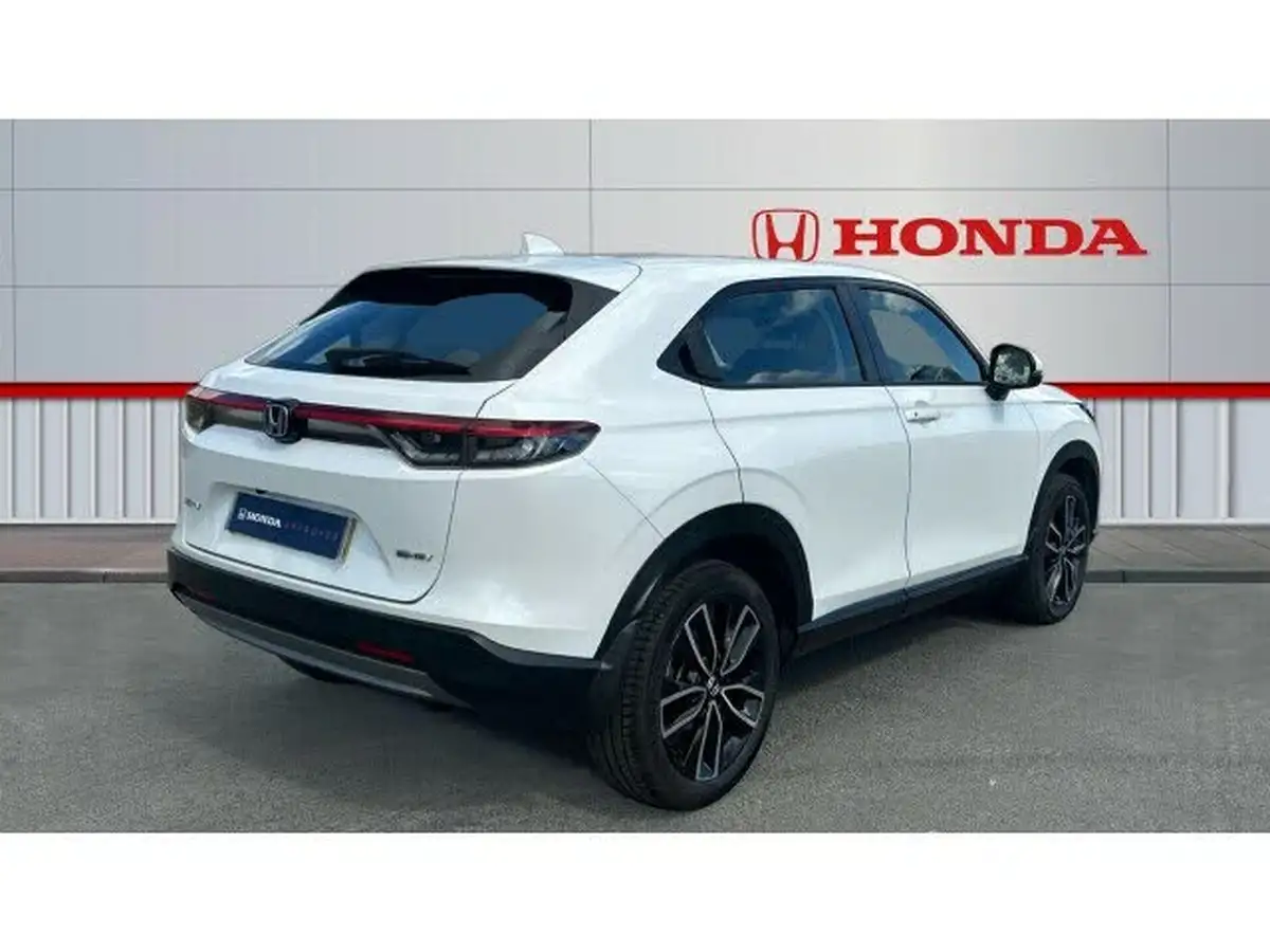 2022-honda-hr-v-15-i-mmd-elegance-big-11