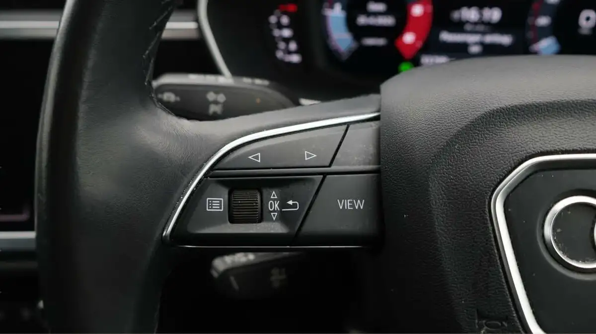 2022-audi-q3-20-35-tdi-technik-big-23
