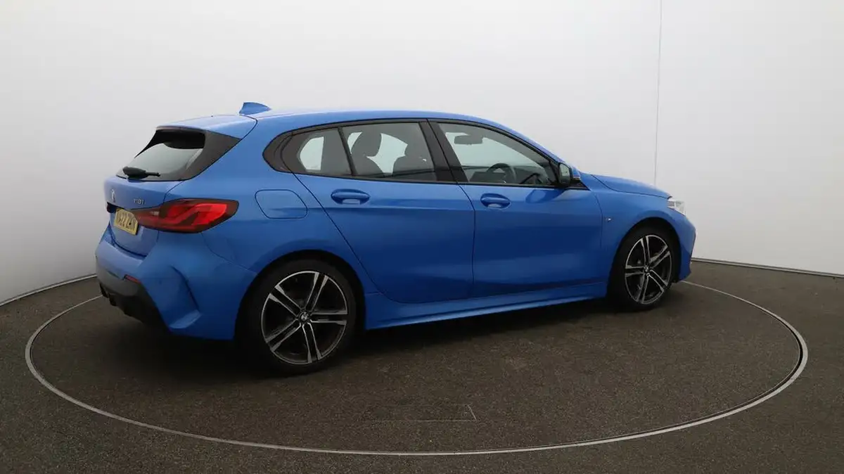 2022-bmw-1-series-15-118i-m-sport-lcp-dct-big-44
