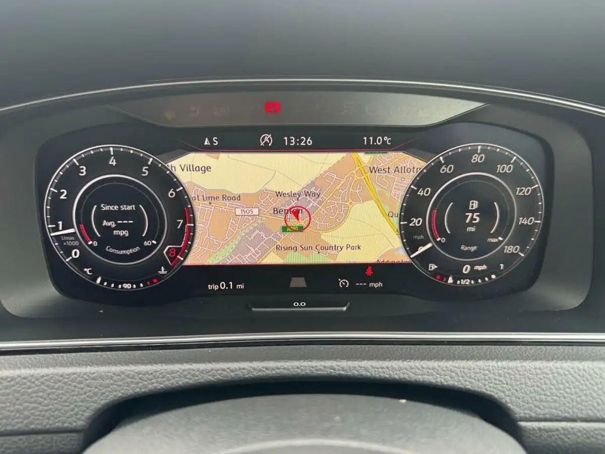 2018-volkswagen-golf-20-tsi-gti-5d-big-34