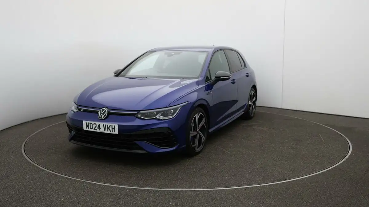 2024-volkswagen-golf-20-tsi-r-320ps-hatchback-big-37