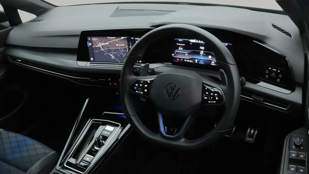 2024-volkswagen-golf-20-tsi-r-320ps-hatchback-big-9