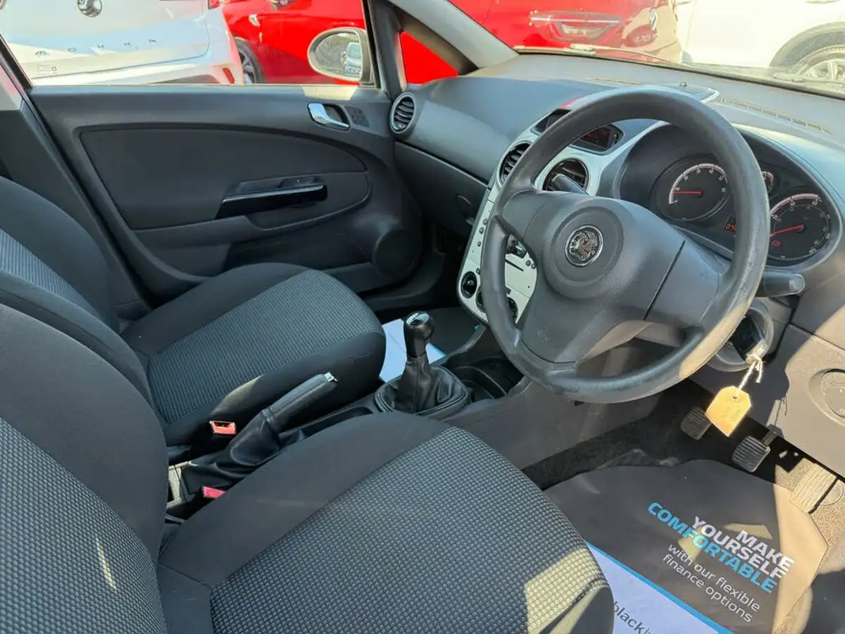 2008-vauxhall-corsa-12-life-16v-5d-big-35