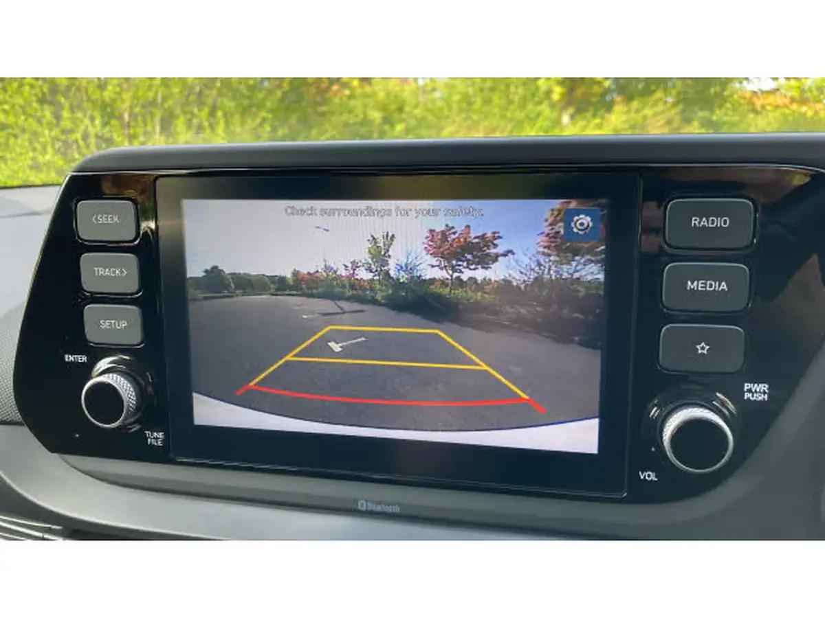 2022-hyundai-i20-10-t-gdi-se-connect-eclutch-imt-big-31