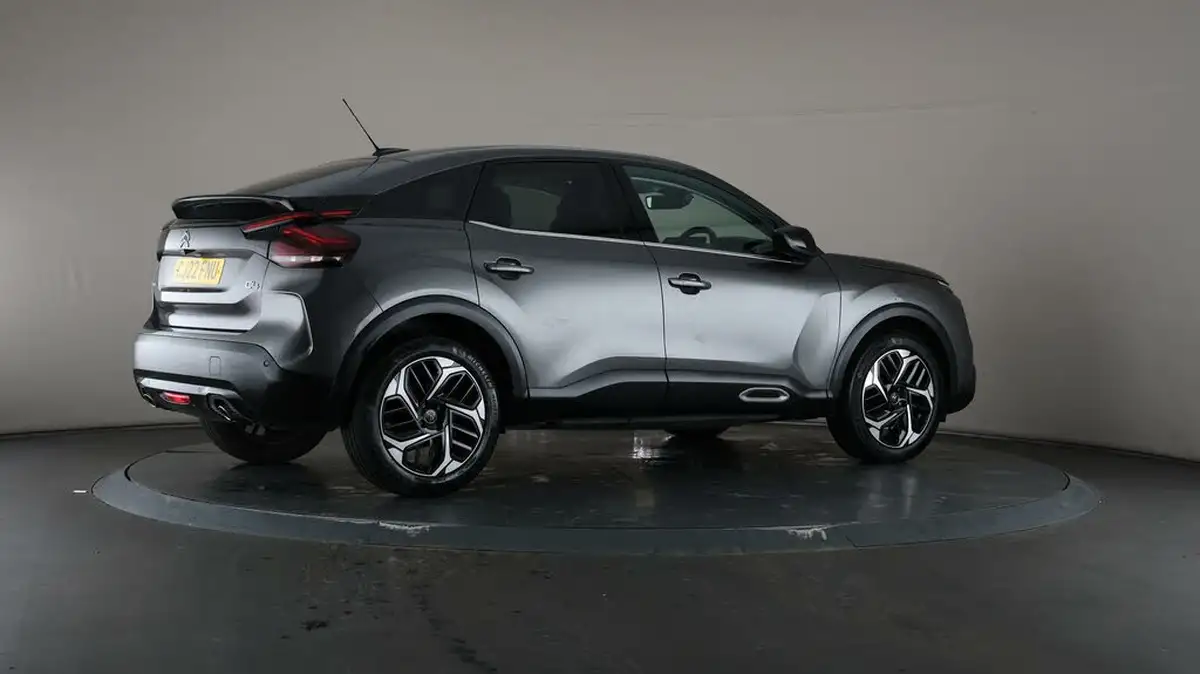 2022-citroen-c4-big-65