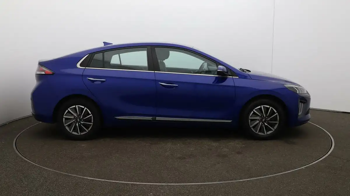 2022-hyundai-ioniq-e-premium-electric-big-48