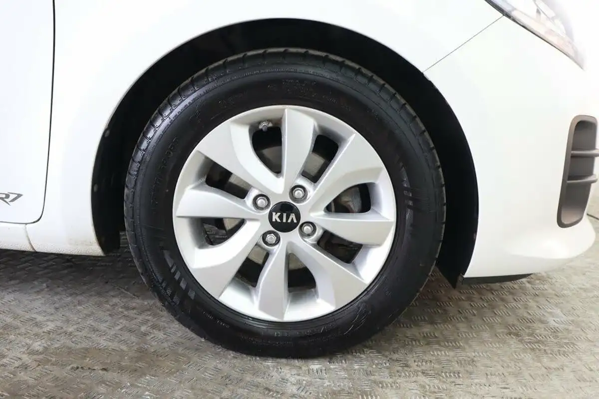 2016-kia-rio-125-sr7-5d-big-10