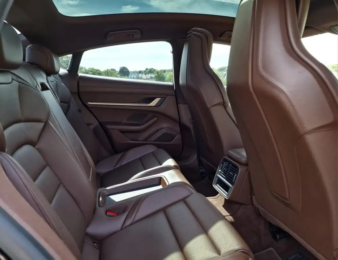 2020-porsche-taycan-e-4s-571ps-performance-battery-plus-big-8