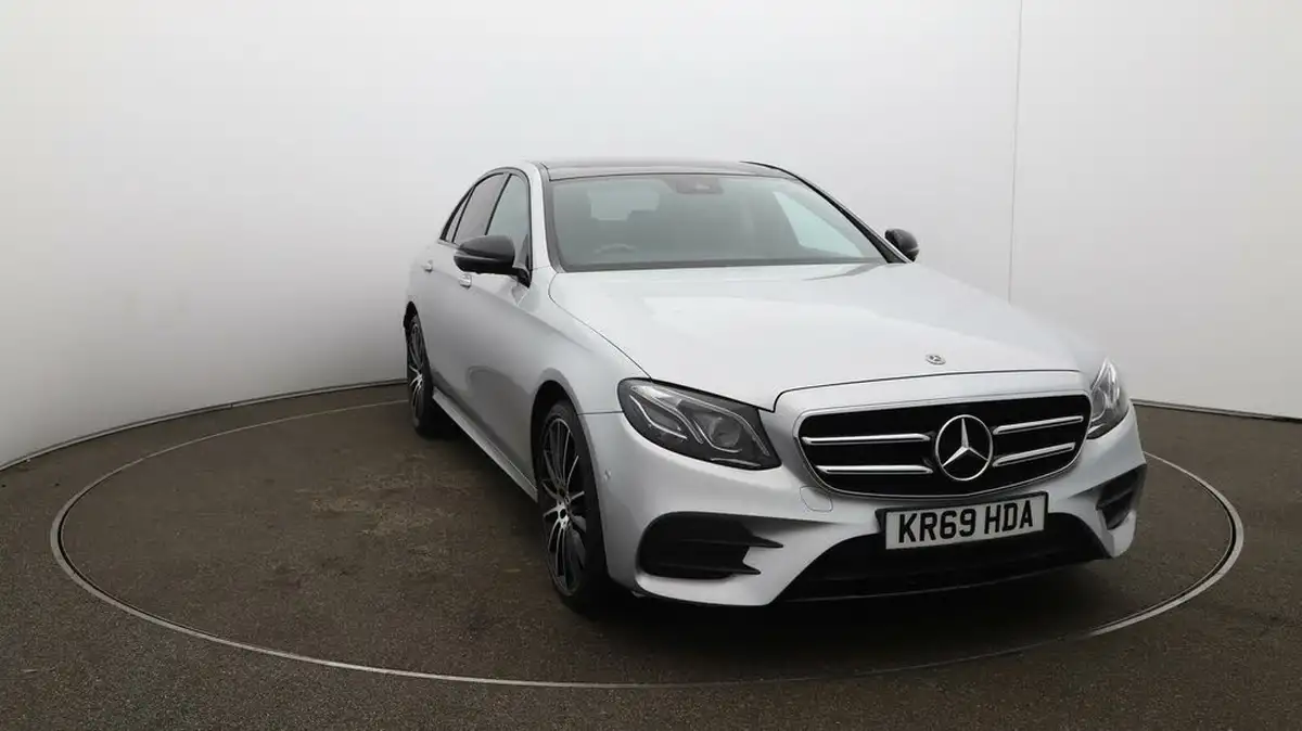 2019-mercedes-benz-e-class-30-d-e400d-amg-line-night-edition-premium-plus-saloon-4d-big-43