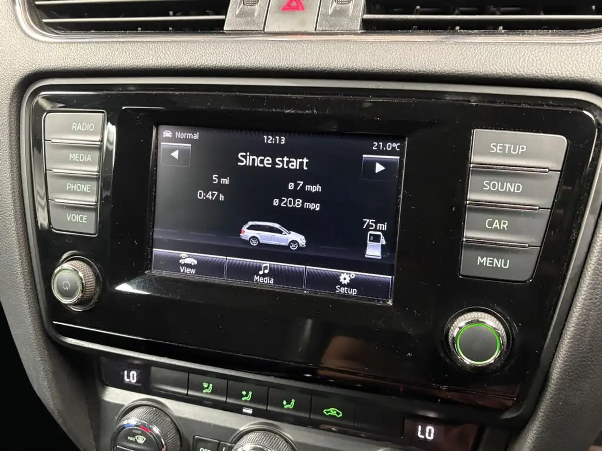 2013-skoda-octavia-20tdi-vrs-184ps-estate-big-59