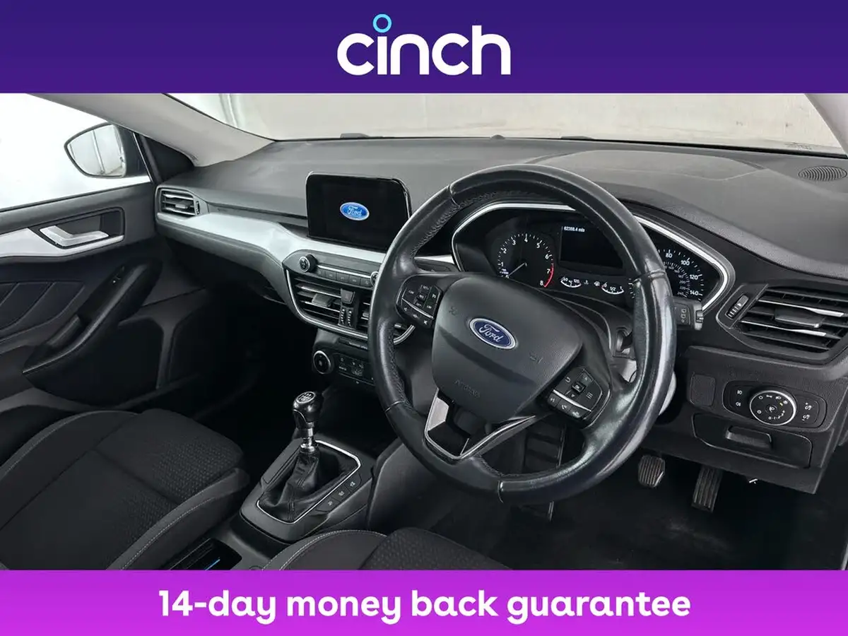 2018-ford-focus-10t-zetec-100ps-hatchback-big-11