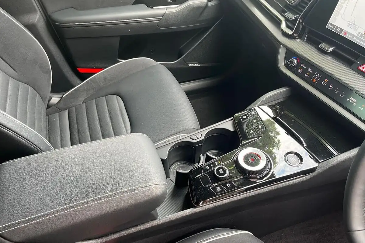 2024-kia-sportage-16-t-gdi-gt-line-s-207bhp-hev-auto-big-6