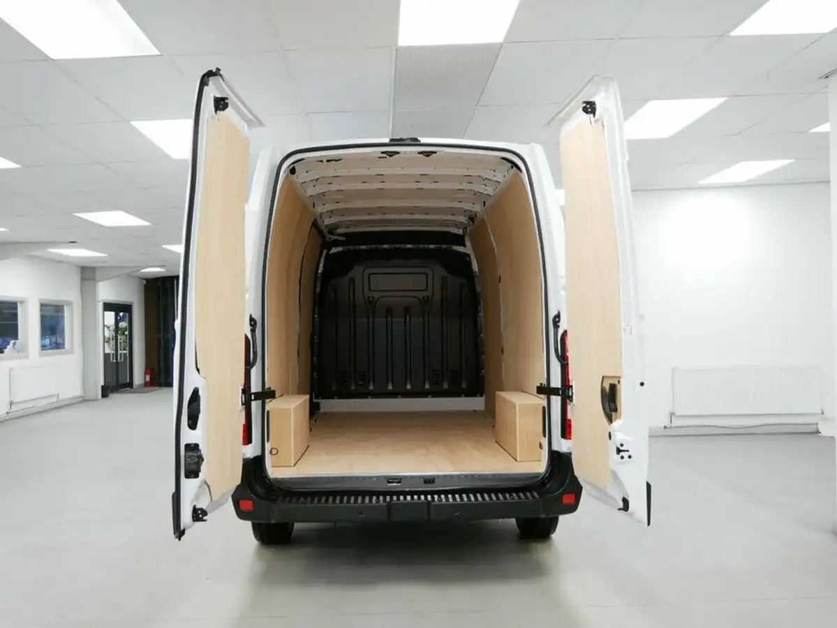 2024-nissan-interstar-23dci-f35-l3h2-acenta-135pseu6d-panel-van-big-2