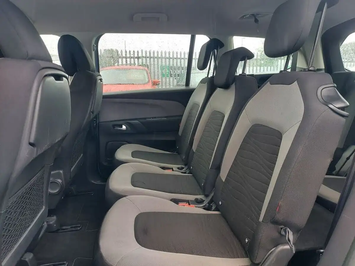 2014-citroen-grand-c4-picasso-16e-hdi-vtr-115ps-big-22