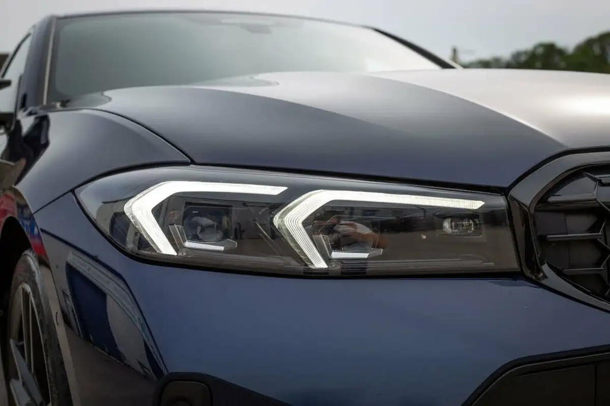 2022-bmw-3-series-30td-m340d-xdrive-saloon-4d-big-18