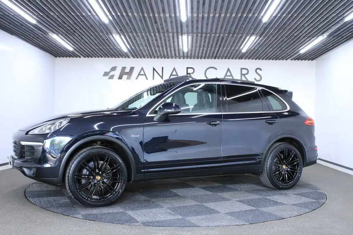2016-porsche-cayenne-30td-big-34
