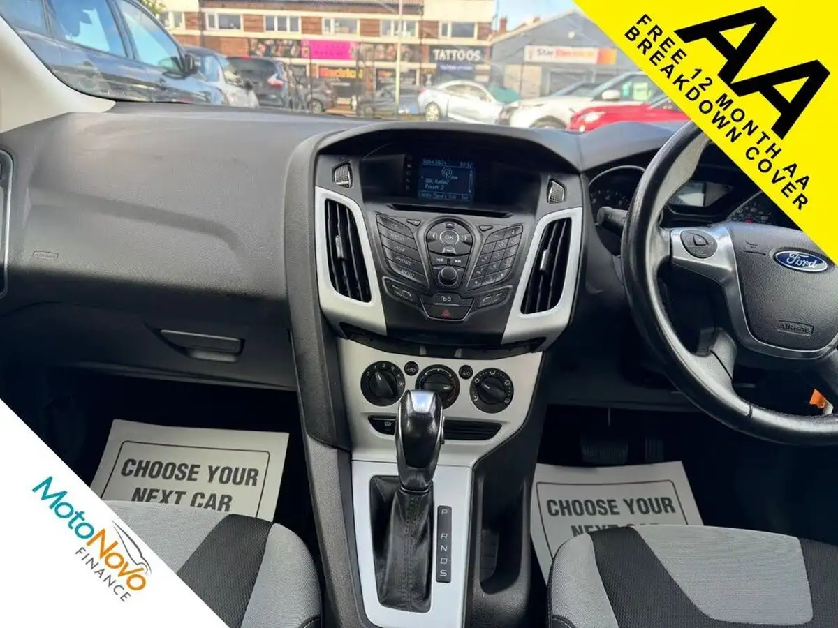2012-ford-focus-16-zetec-ti-vct-125ps-hatchback-powershift-big-19