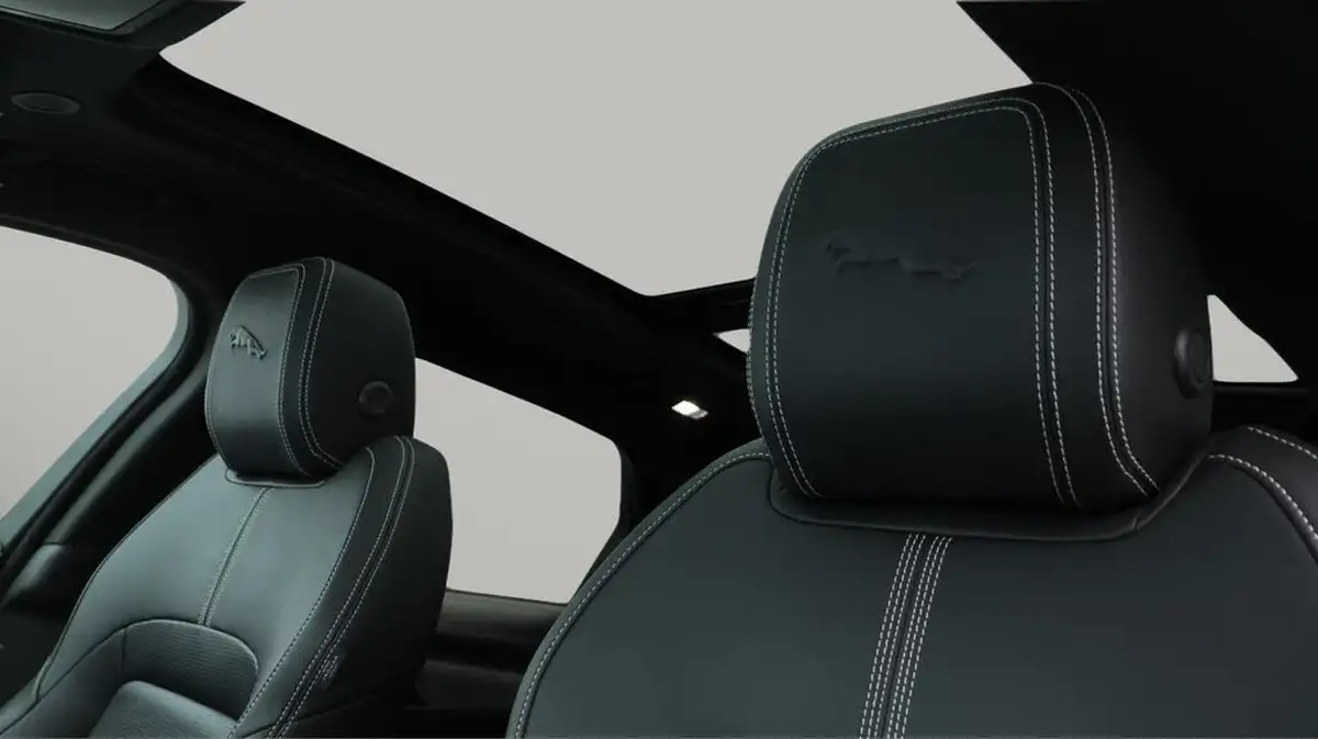 2021-jaguar-f-pace-20-p250-r-dynamic-se-big-24