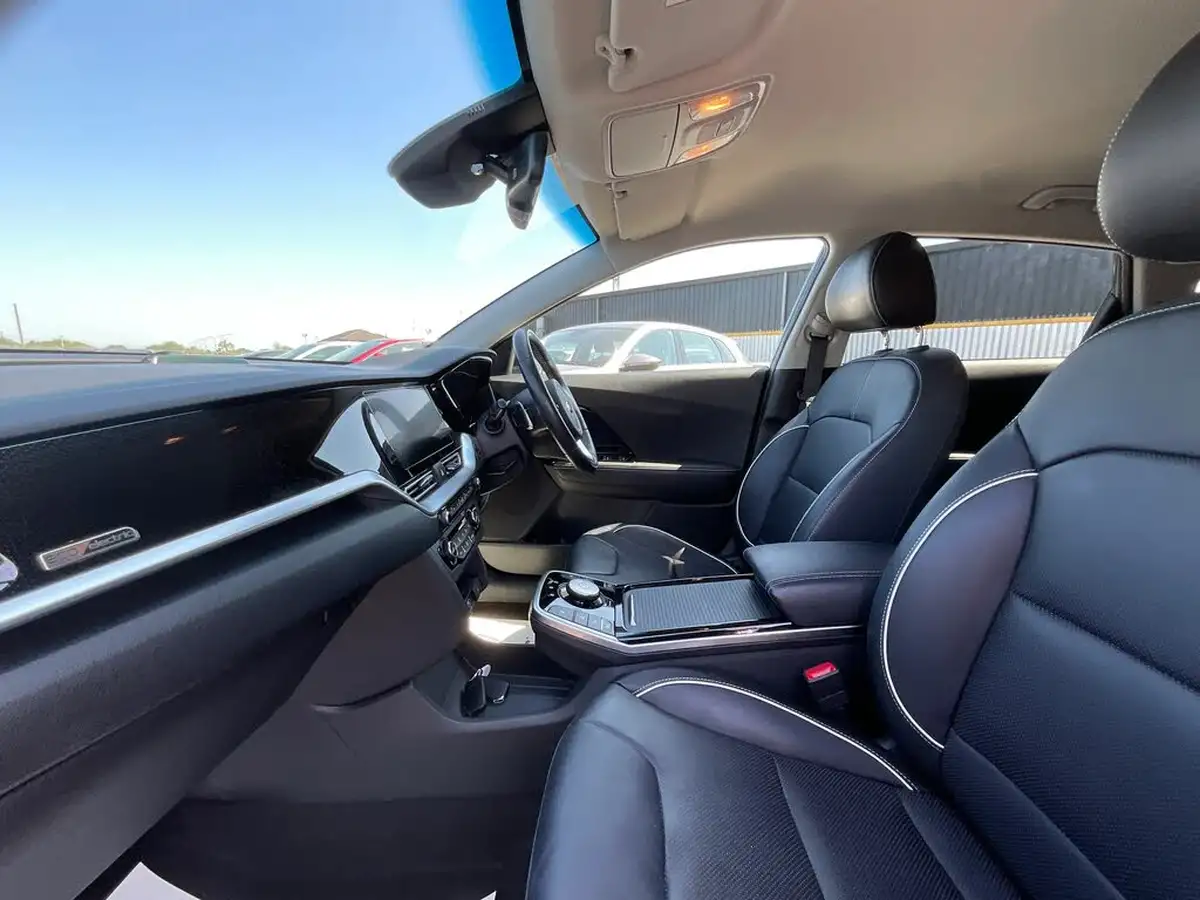 2021-kia-e-niro-ev-3-big-18